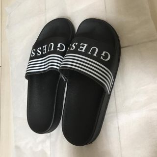 ゲス(GUESS)のGUESS シャワーサンダル(サンダル)