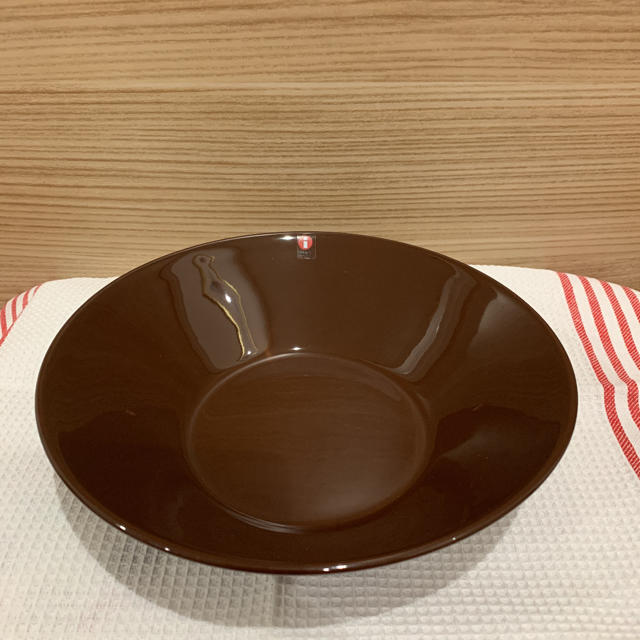 iittala(イッタラ)のイッタラ ティーマ  21cm ボウル 廃盤 ブラウン インテリア/住まい/日用品のキッチン/食器(食器)の商品写真