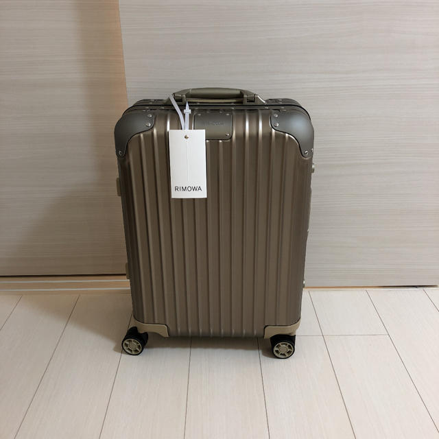 RIMOWA(リモワ)のエトワール様専用 新品 RIMOWA オリジナル キャビン 32L 機内持込  メンズのバッグ(トラベルバッグ/スーツケース)の商品写真