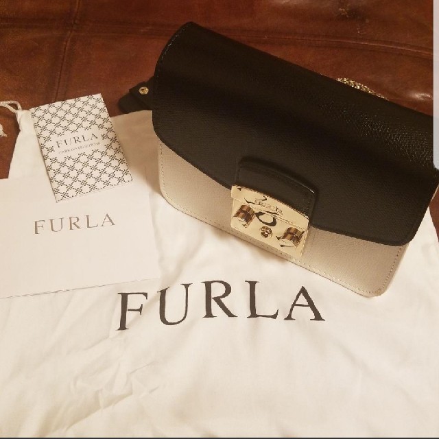 FURLA　メトロポリス