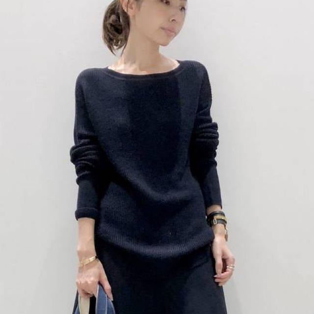 L'Appartement DEUXIEME CLASSE(アパルトモンドゥーズィエムクラス)の新品タグ付アパルトモン Thermal lnner knit ネイビー  レディースのトップス(ニット/セーター)の商品写真