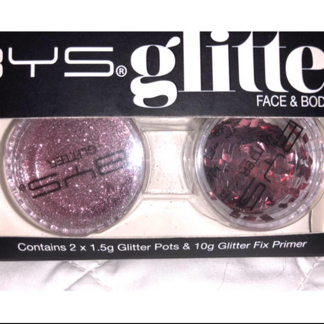 BYS(バイズ)のBYS glitter face & body kit コスメ/美容のベースメイク/化粧品(その他)の商品写真