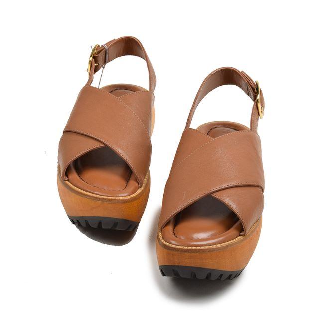 Marni(マルニ)のMARNI マルニ レディース ブラウンサンダル36 レディースの靴/シューズ(サンダル)の商品写真