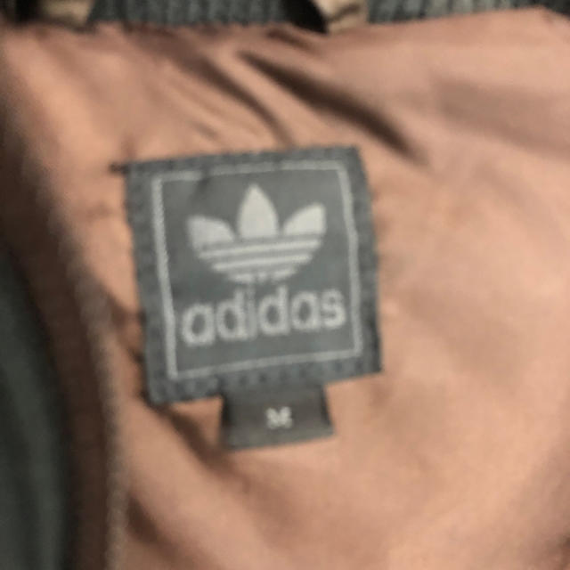 adidas(アディダス)のアディダス adidas Mサイズ ダウンベスト レディースのジャケット/アウター(ダウンベスト)の商品写真