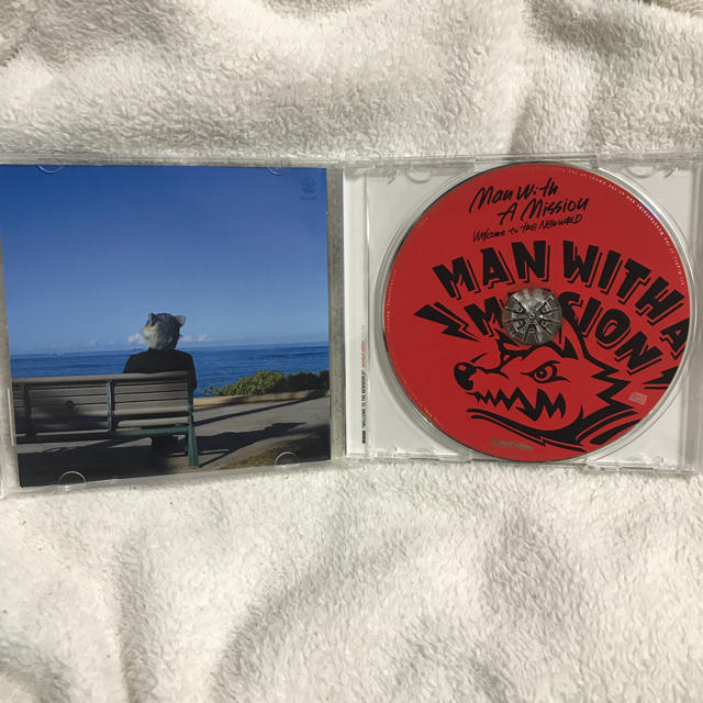 MAN WITH A MISSION(マンウィズアミッション)のMAN WITH A MISSION アルバム エンタメ/ホビーのCD(ポップス/ロック(邦楽))の商品写真