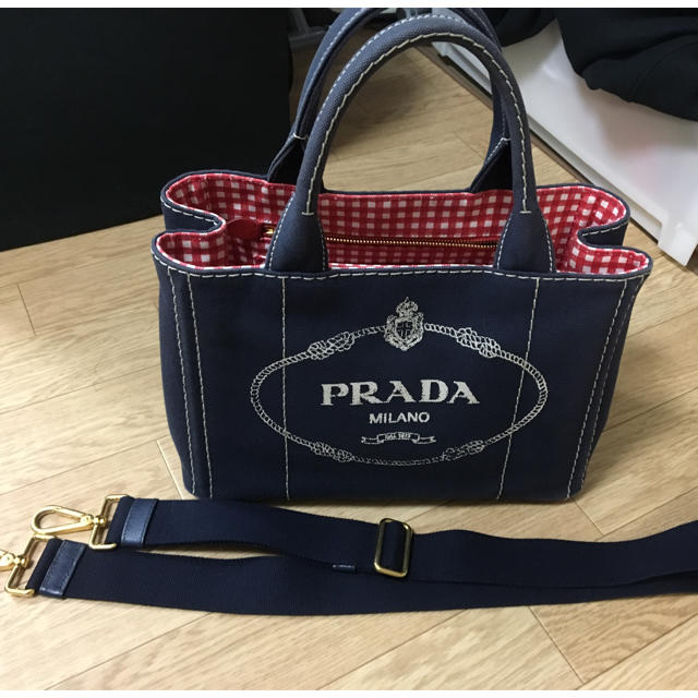 PRADA(プラダ)のプラダ カナパ レディースのバッグ(トートバッグ)の商品写真