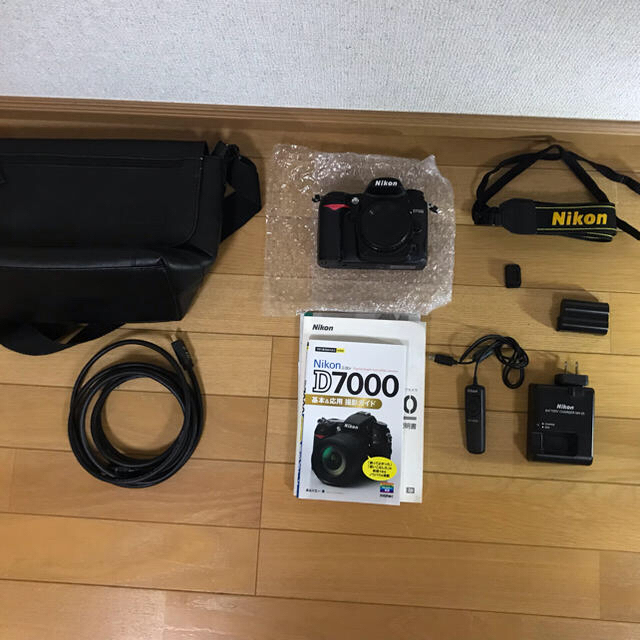 NIKON D7000 本体