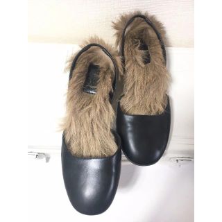 グッチ(Gucci)のGUCCIグッチ ファー サンダル ビジュー パンプス 35 1/2 ローヒール(サンダル)