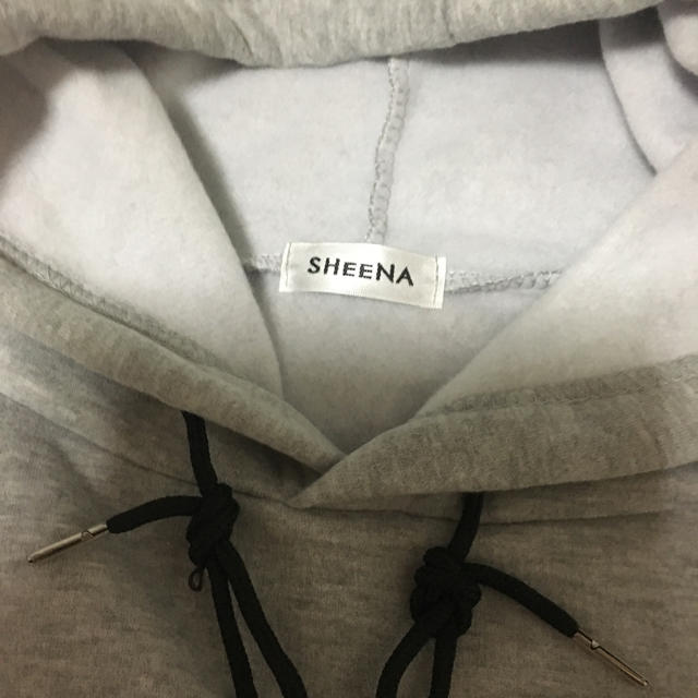 SHEENA レディースのトップス(トレーナー/スウェット)の商品写真