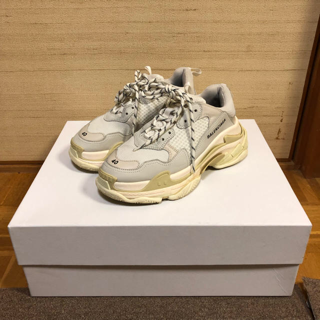 スニーカーBALENCIAGA triple s blanc 40