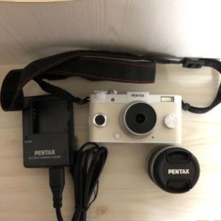 ペンタックス(PENTAX)のカメラ PENTAX Q10 ミラーレス 望遠レンズ ホワイト(ミラーレス一眼)