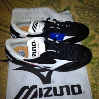 ミズノ(MIZUNO)のサッカースパイク。(シューズ)