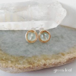 14kgf＊64面カット＊フローライトの一粒ピアス(ピアス)