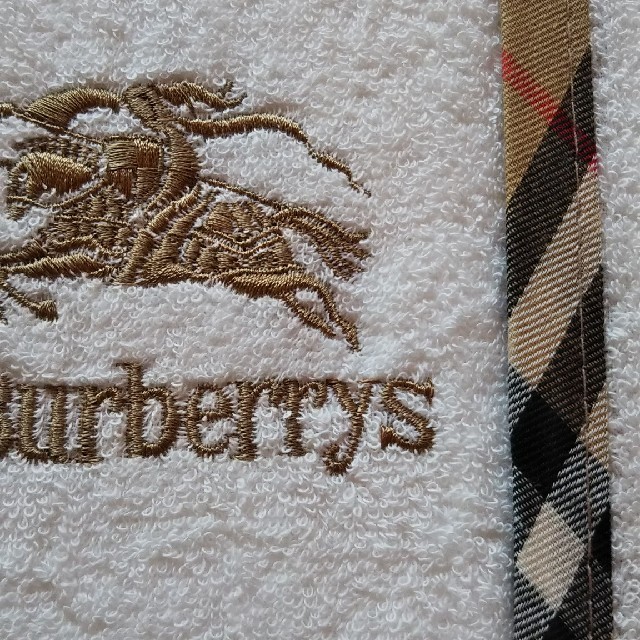 BURBERRY(バーバリー)のバーバリー タオルシーツ ホワイト インテリア/住まい/日用品の寝具(シーツ/カバー)の商品写真