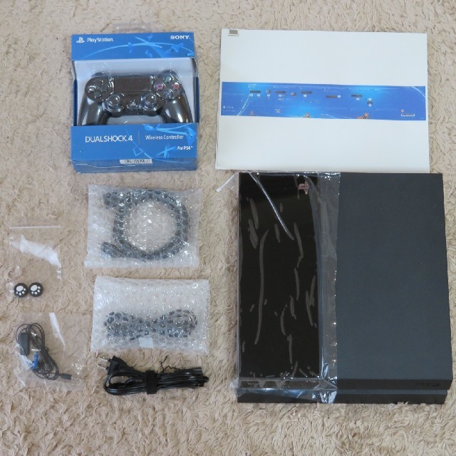 PlayStation4(プレイステーション4)のPS4 CUH-1100A 500GB ブラック+コントローラー新品 エンタメ/ホビーのゲームソフト/ゲーム機本体(家庭用ゲーム機本体)の商品写真