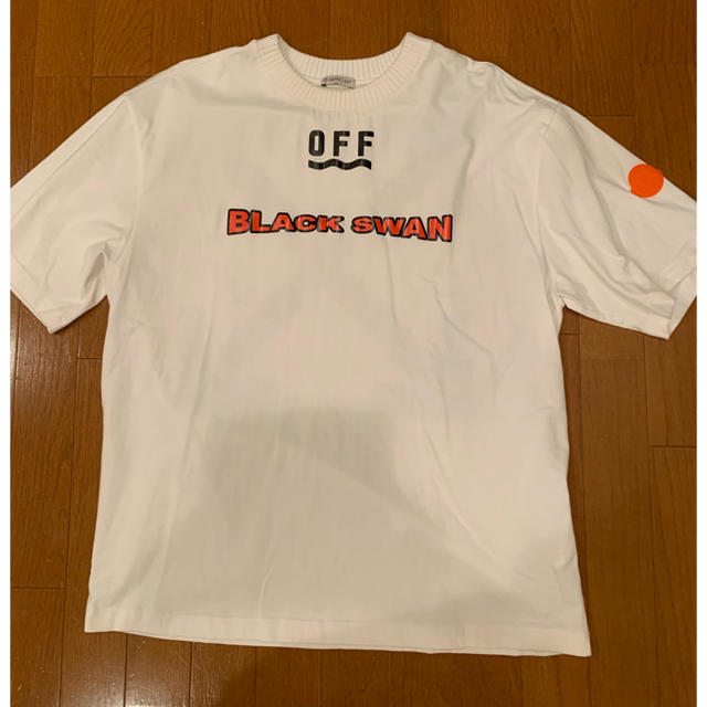 MONCLER(モンクレール)のoffwhite×MONCLER コラボ T-シャツ 白 XLサイズ メンズのトップス(Tシャツ/カットソー(半袖/袖なし))の商品写真