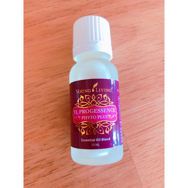 YL プロジェッセンス フィトプラス 15ml コスメ/美容のリラクゼーション(エッセンシャルオイル（精油）)の商品写真