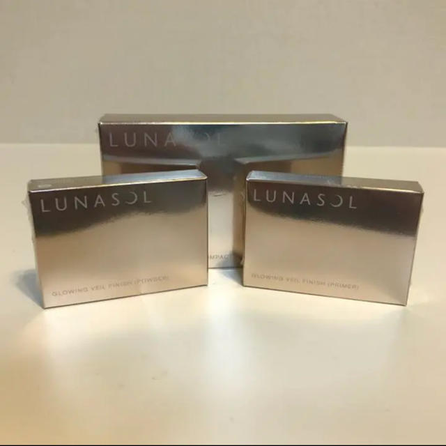 LUNASOL(ルナソル)のくう様専用ルナソル グロウイングヴェールフィニッシュ♡ コスメ/美容のベースメイク/化粧品(ファンデーション)の商品写真