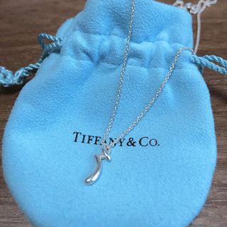 ティファニー(Tiffany & Co.)のレター R ペンダント(ネックレス)