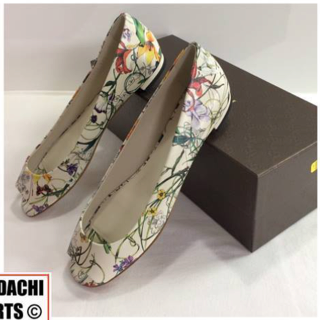 Gucci(グッチ)のGUCCI  Floral ピープ トウ レディース フラット シューズ レディースの靴/シューズ(スリッポン/モカシン)の商品写真