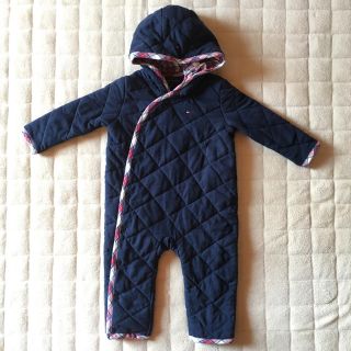 トミーヒルフィガー(TOMMY HILFIGER)のTOMMY HILFIGER 赤ちゃん上着 ジャンプスーツ カバーオール(カバーオール)