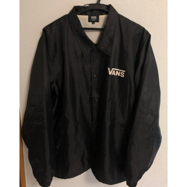 VANS(ヴァンズ)のvans コーチジャケット 黒 メンズのジャケット/アウター(ナイロンジャケット)の商品写真