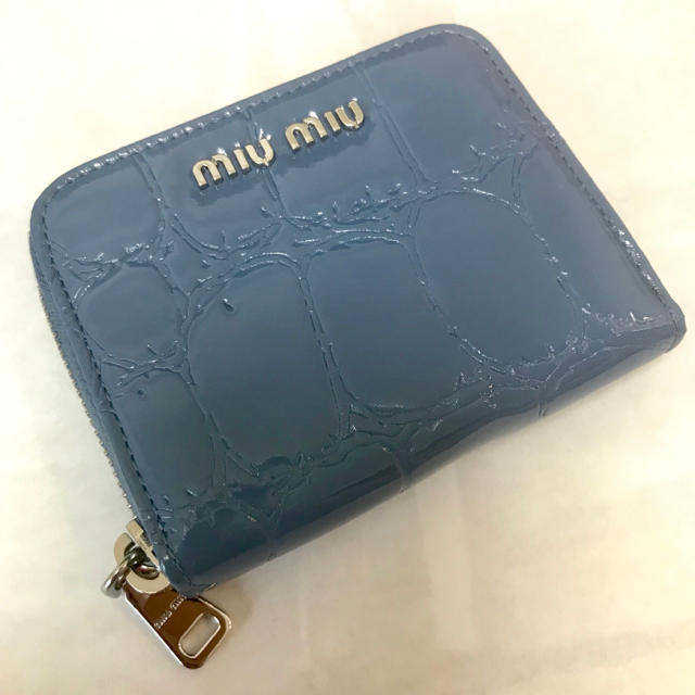 miumiu(ミュウミュウ)のmiumiu コインケース レディースのファッション小物(コインケース)の商品写真