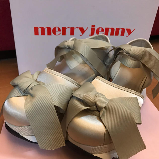 merry jenny(メリージェニー)のmerry jenny ダブルリボンスニーカー レディースの靴/シューズ(スニーカー)の商品写真