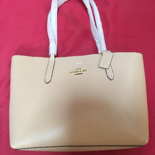 玄関先迄納品 再値下げ価格!即決購入可!COACHコーチ トートバッグ 定番の冬ギフト バッグ 再値下げ☆COACH ハンドバッグ
