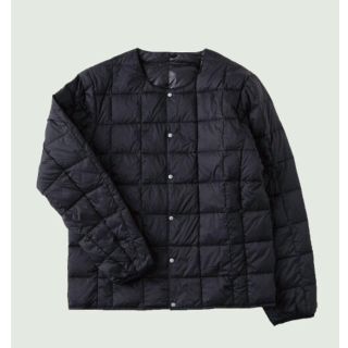 ユナイテッドアローズグリーンレーベルリラクシング(UNITED ARROWS green label relaxing)の専用 TAION クルーネックボタンインナーダウンジャケット【ブラック】(ダウンジャケット)