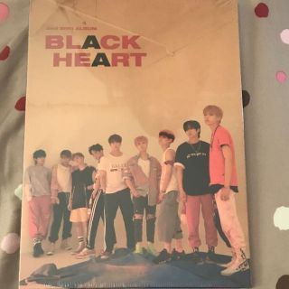 UNB  BLACK HEART DVD(K-POP/アジア)