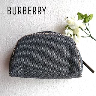 バーバリー(BURBERRY)の美品♥️【BURBERRY】バーバリー    ポーチ/グレー/チェック(ポーチ)