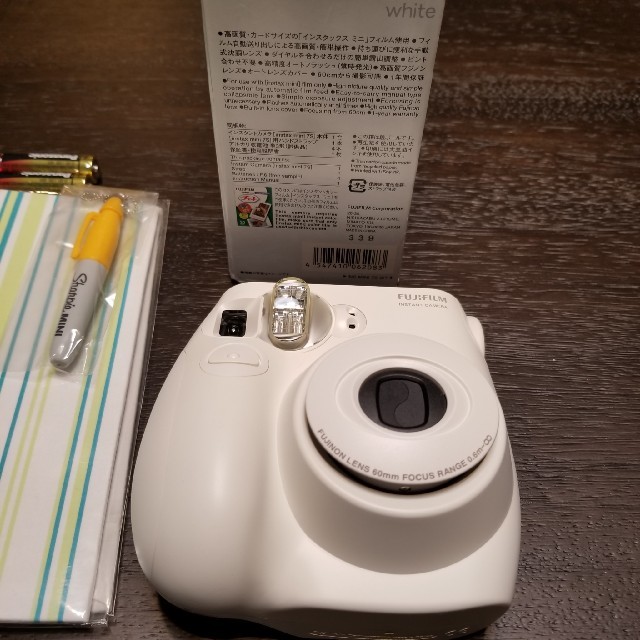 チェキ instax mini 7S　White（ホワイト）色 1