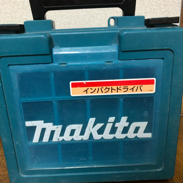 Makita(マキタ)のマキタインパクト6955spkw白 インテリア/住まい/日用品のインテリア/住まい/日用品 その他(その他)の商品写真