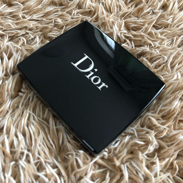 Dior(ディオール)の「限定色」Dior スノーカラーコレクション コスメ/美容のベースメイク/化粧品(アイシャドウ)の商品写真