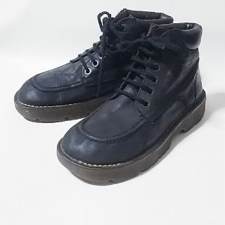 ドクターマーチン(Dr.Martens)の
希少イングランド製!ドクターマーチン高級牛革レザーモックブーツ人気の黒！


(ブーツ)