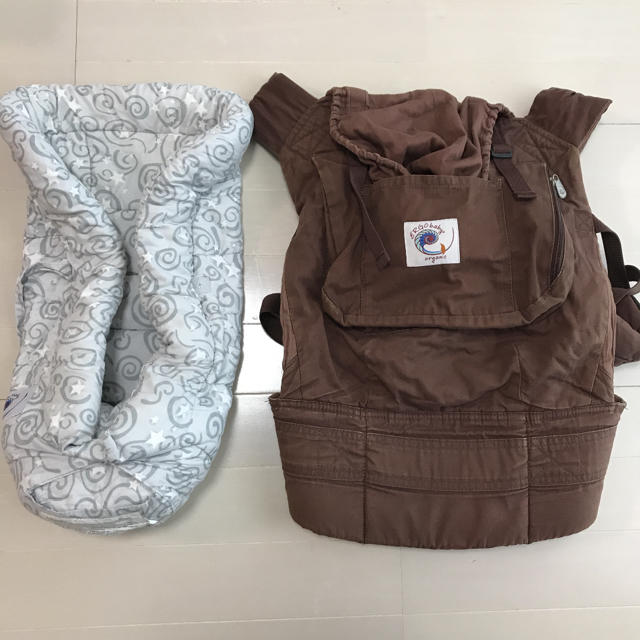 Ergobaby(エルゴベビー)のエルゴベビー ベビーキャリア インファントインサート セット 抱っこ紐 キッズ/ベビー/マタニティの外出/移動用品(抱っこひも/おんぶひも)の商品写真