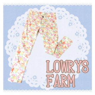 ローリーズファーム(LOWRYS FARM)のローリーズファーム 花柄スキニージーンズ(デニム/ジーンズ)