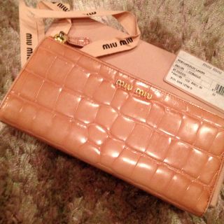 ミュウミュウ(MIU MIU)のmiumiu♡長財布(財布)