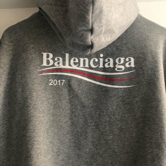 BALENCIAGA ジップアップパーカー  キャンペーンロゴ   フリマアプリ ラクマ