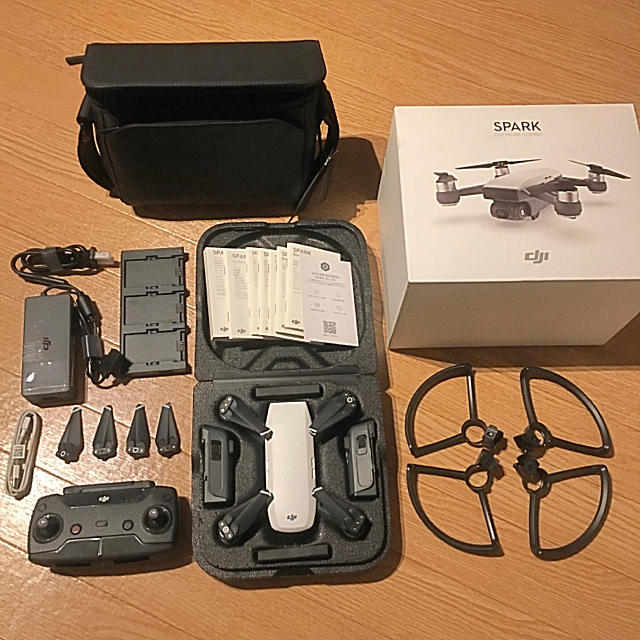 DJI Spark FLY MORE COMBO （美品）