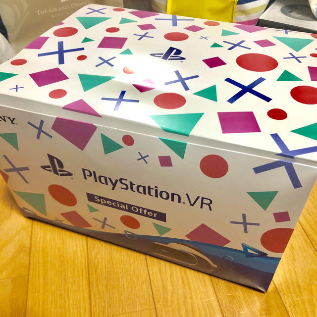 PlayStation VR(プレイステーションヴィーアール)のps4  VR エンタメ/ホビーのゲームソフト/ゲーム機本体(家庭用ゲーム機本体)の商品写真