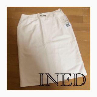 イネド(INED)のINED 新品スカート 定価11000円(ひざ丈スカート)