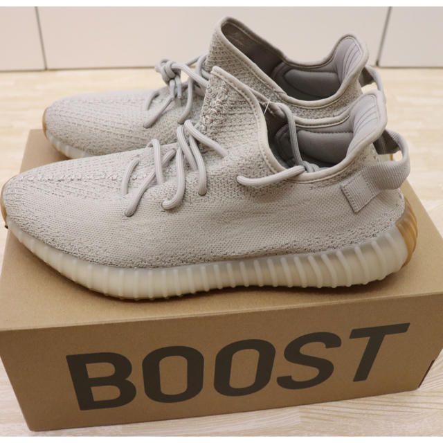 adidas(アディダス)のadidas yeezy boost 350 v2 sesame メンズの靴/シューズ(スニーカー)の商品写真