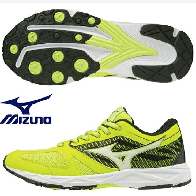 MIZUNO(ミズノ)のミズノ SPEED STUDS K1GC193945(yellow) キッズ/ベビー/マタニティのキッズ靴/シューズ(15cm~)(スニーカー)の商品写真