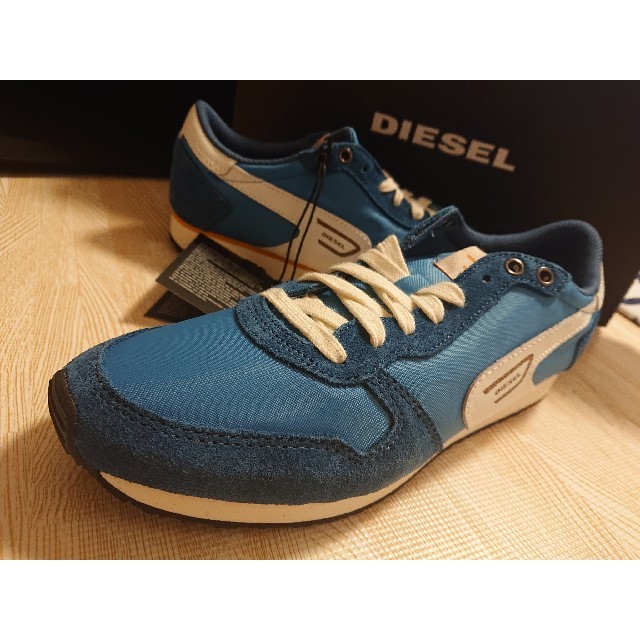 DIESEL☆ブルースニーカー