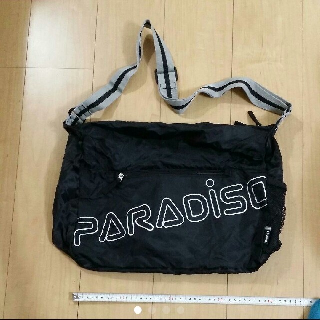 Paradiso(パラディーゾ)のパラディーソのショルダーバックParadiso エコバッグからショルダーバック メンズのバッグ(ショルダーバッグ)の商品写真