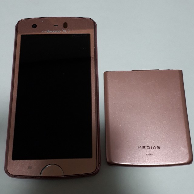 NEC(エヌイーシー)のかんちゃん様専用　56　docomo　N-07D　本体 スマホ/家電/カメラのスマートフォン/携帯電話(スマートフォン本体)の商品写真