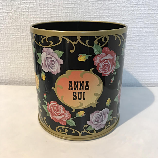 ANNA SUI(アナスイ)の♡ANNA SUI♡丸缶♡ブラック♡ インテリア/住まい/日用品のインテリア小物(小物入れ)の商品写真