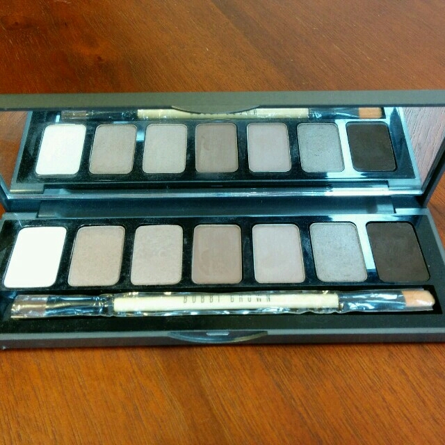 BOBBI BROWN(ボビイブラウン)のヌード系パレット コスメ/美容のベースメイク/化粧品(その他)の商品写真